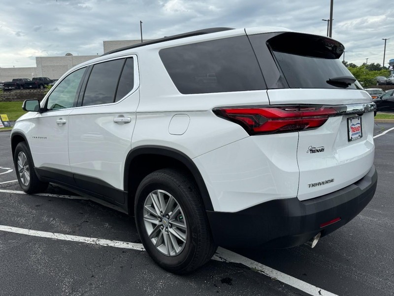 Chevrolet Traverse Vehicle Image 05
