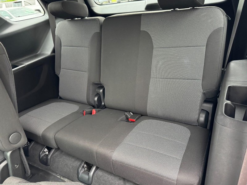 Chevrolet Traverse Vehicle Image 10