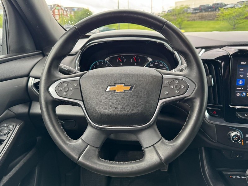 Chevrolet Traverse Vehicle Image 13