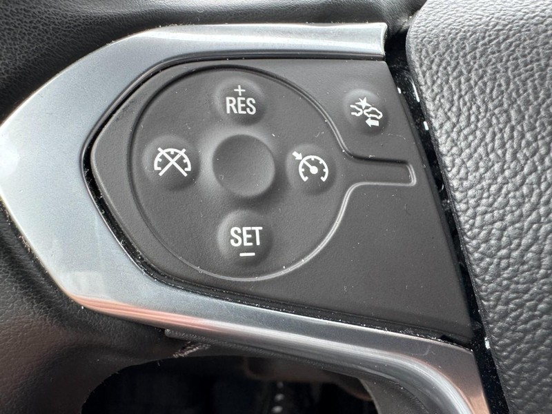 Chevrolet Traverse Vehicle Image 17