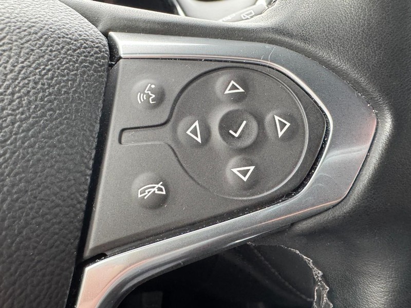 Chevrolet Traverse Vehicle Image 18