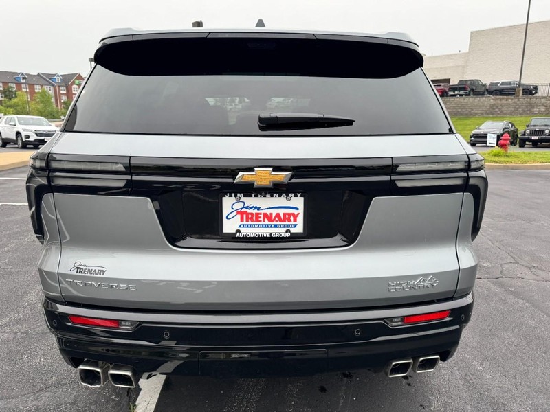 Chevrolet Traverse Vehicle Image 04