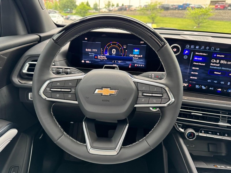 Chevrolet Traverse Vehicle Image 14