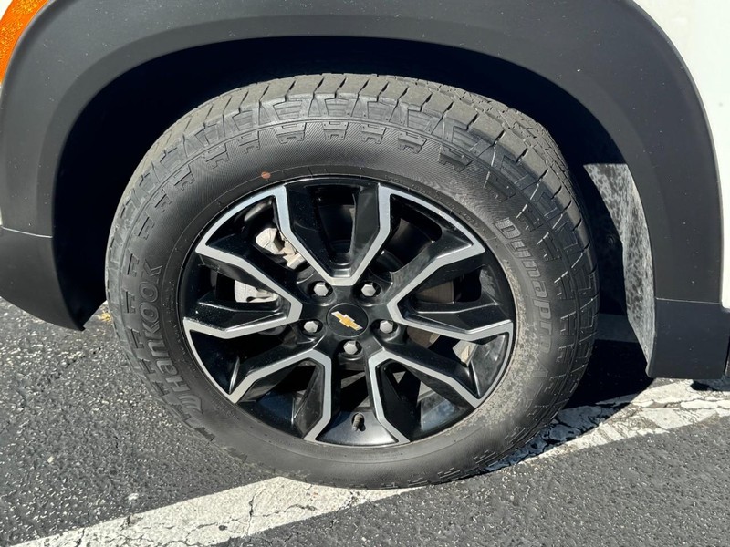 Chevrolet TrailBlazer Vehicle Image 07