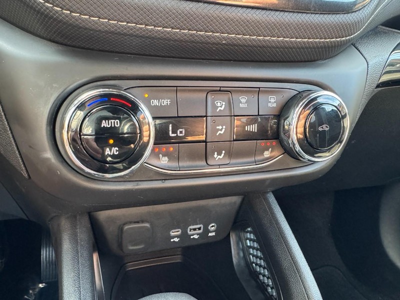 Chevrolet TrailBlazer Vehicle Image 18