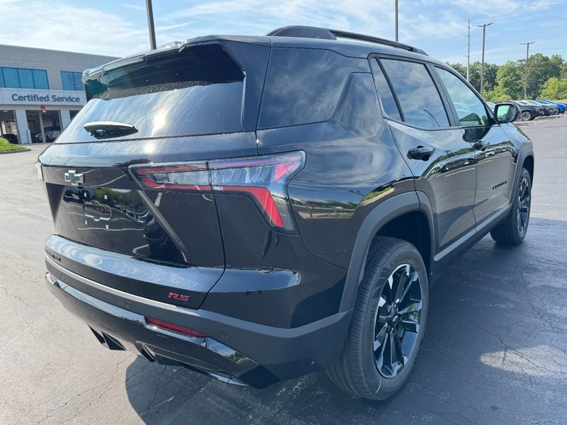Chevrolet Equinox Vehicle Image 03