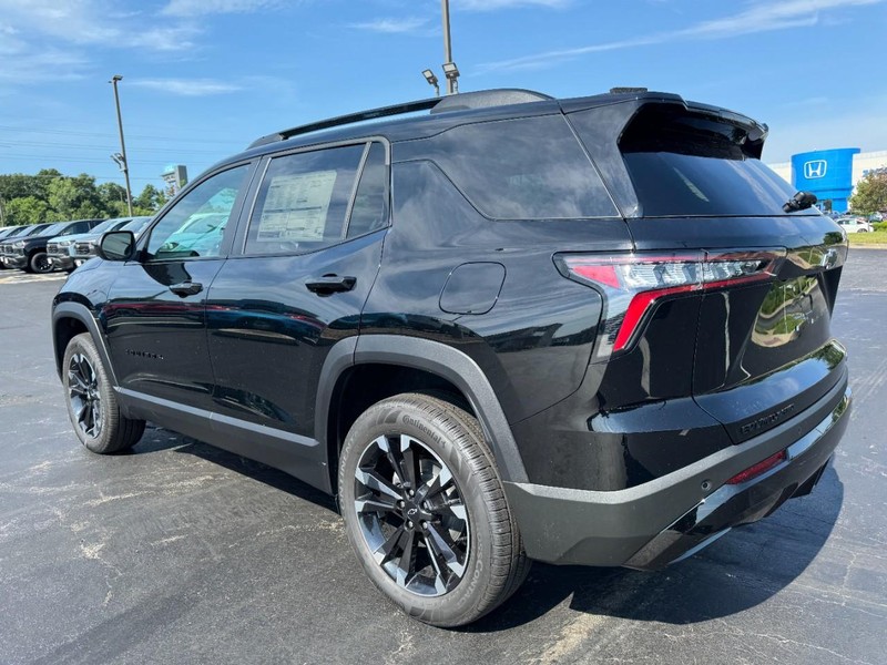 Chevrolet Equinox Vehicle Image 05