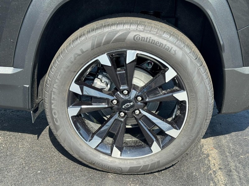 Chevrolet Equinox Vehicle Image 06