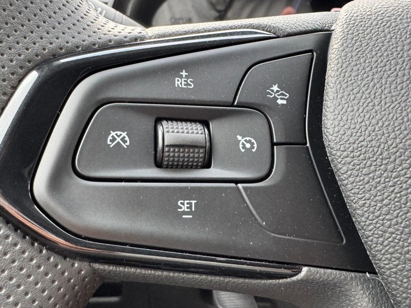 Chevrolet TrailBlazer Vehicle Image 09