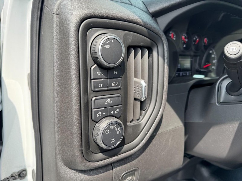 Chevrolet Silverado 1500 Vehicle Image 07