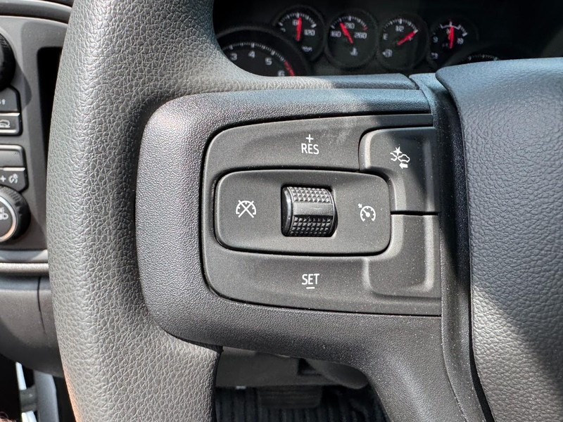 Chevrolet Silverado 1500 Vehicle Image 09