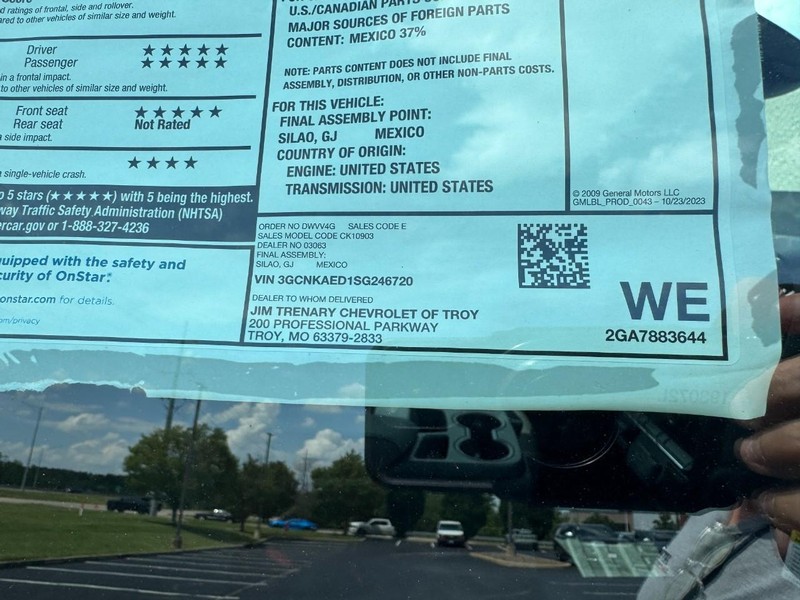 Chevrolet Silverado 1500 Vehicle Image 16