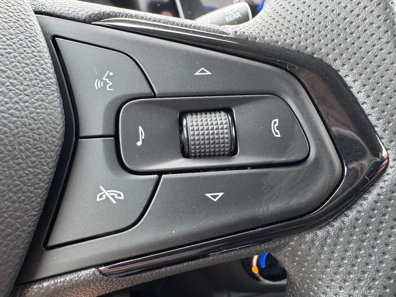 Chevrolet TrailBlazer Vehicle Image 10
