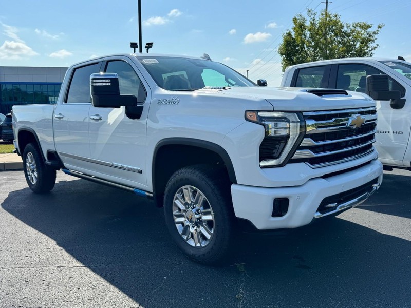 Chevrolet Silverado 2500HD Vehicle Image 02