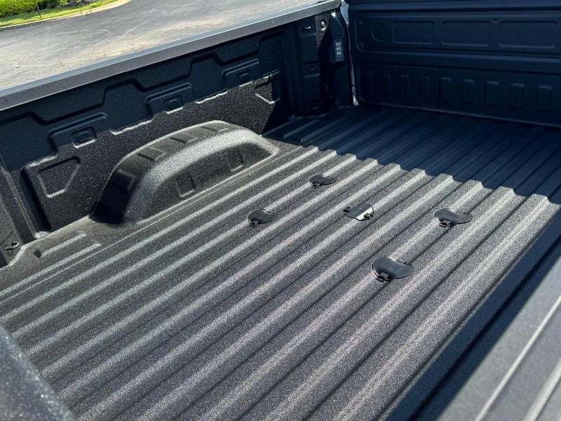 Chevrolet Silverado 2500HD Vehicle Image 08