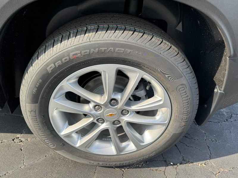 Chevrolet TrailBlazer Vehicle Image 06