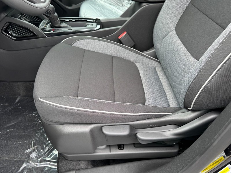 Chevrolet TrailBlazer Vehicle Image 07