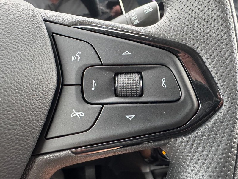 Chevrolet TrailBlazer Vehicle Image 10