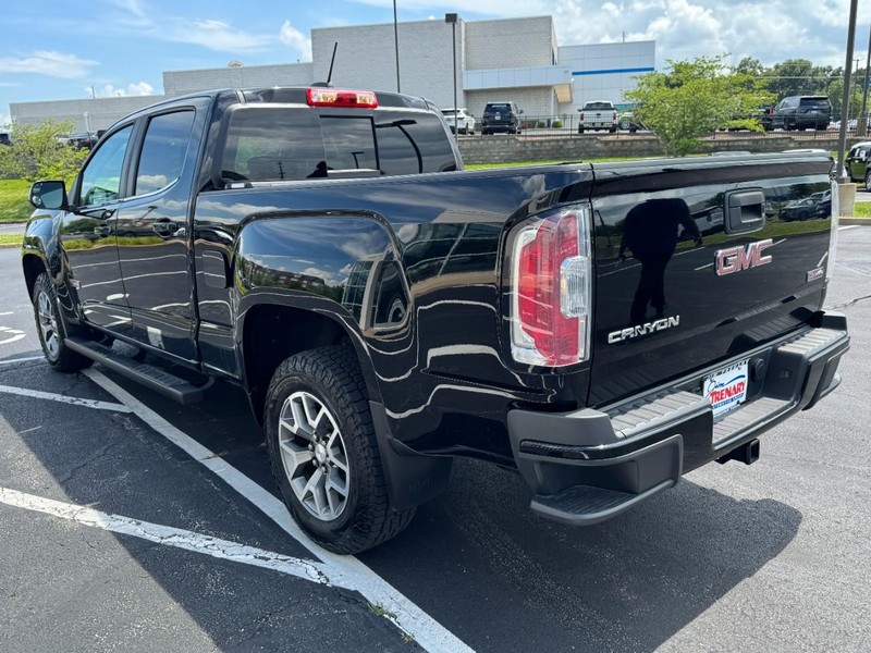 GMC Canyon Vehicle Image 05