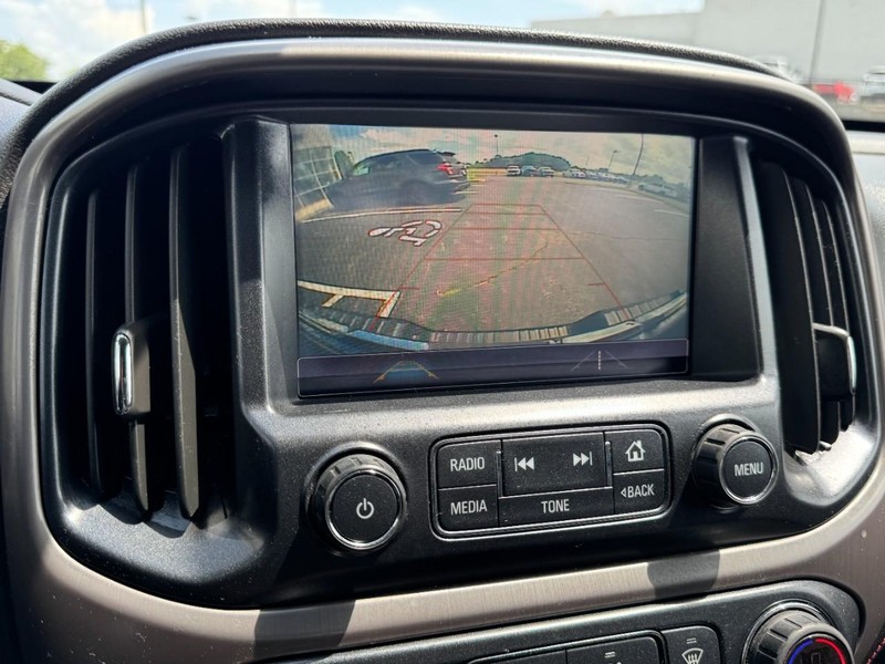 GMC Canyon Vehicle Image 21