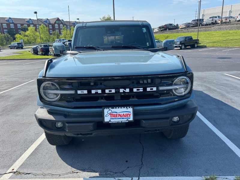 Ford Bronco Vehicle Image 02