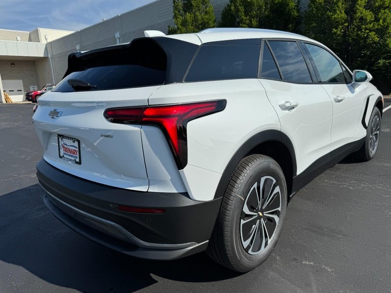 Chevrolet Blazer EV Vehicle Image 03