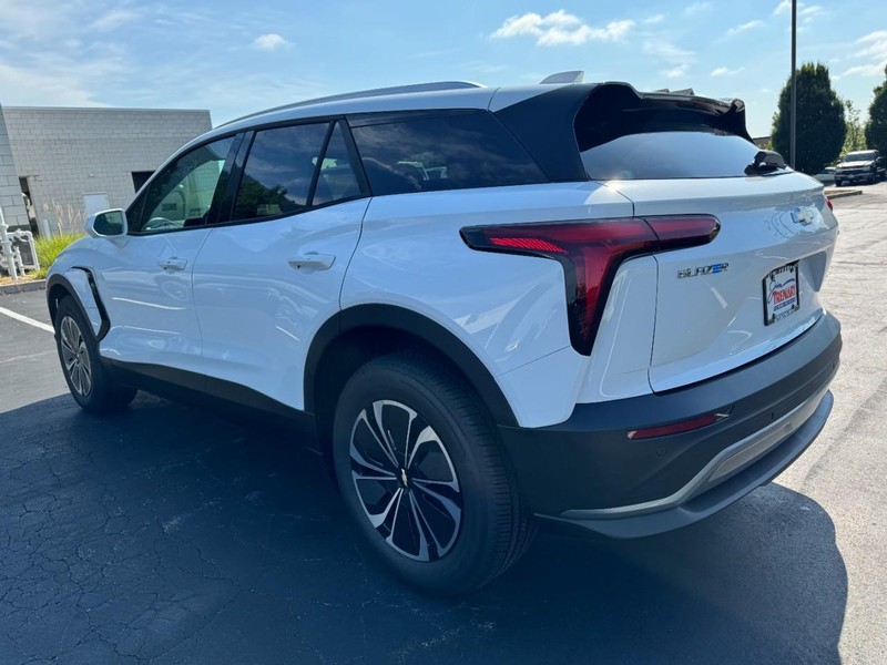 Chevrolet Blazer EV Vehicle Image 05