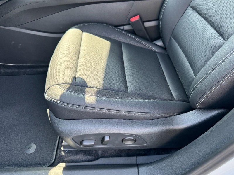 Chevrolet Blazer EV Vehicle Image 09