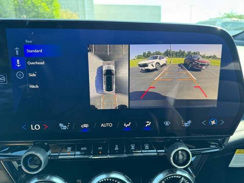 Chevrolet Blazer EV Vehicle Image 16