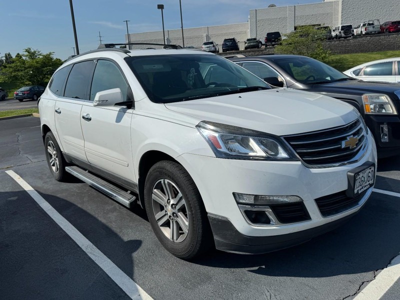 Chevrolet Traverse Vehicle Image 03