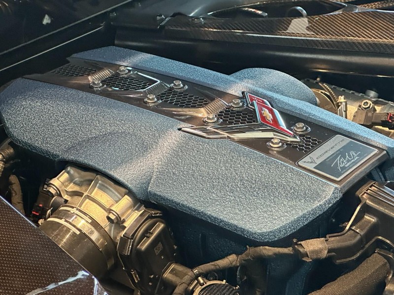 Chevrolet Corvette Vehicle Image 21