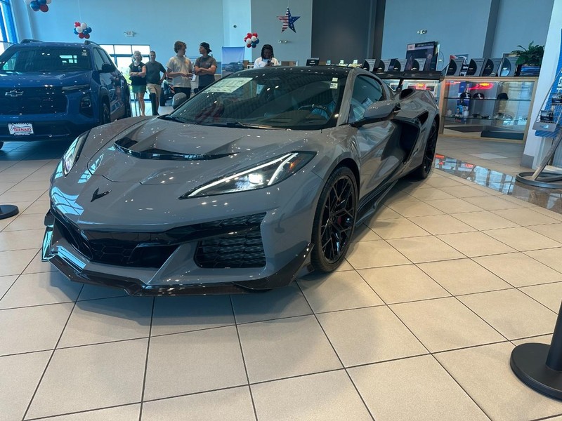 Chevrolet Corvette Vehicle Image 28