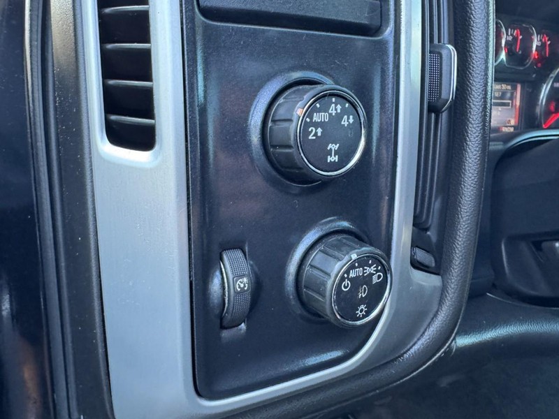 GMC Sierra 1500 Vehicle Image 12