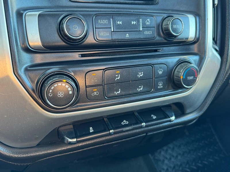 GMC Sierra 1500 Vehicle Image 16