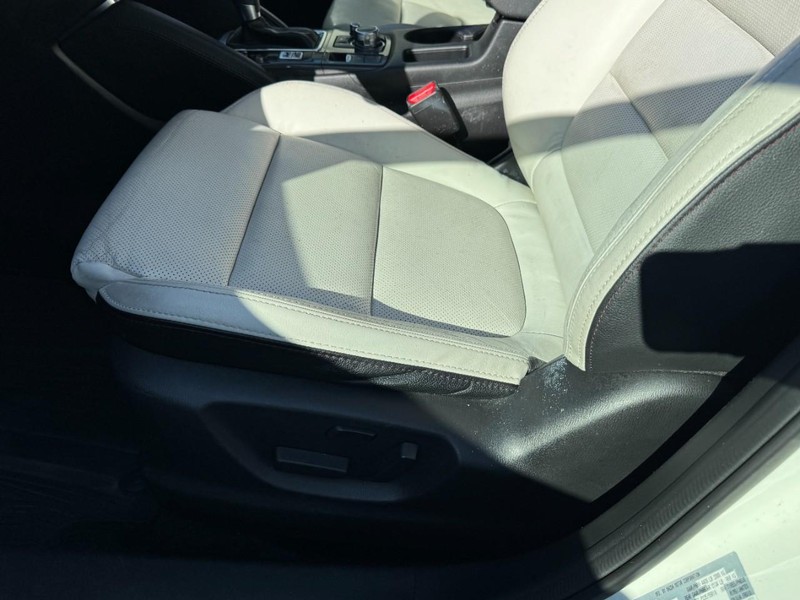 Mazda CX-5 Vehicle Image 15