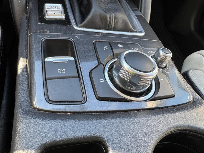Mazda CX-5 Vehicle Image 19