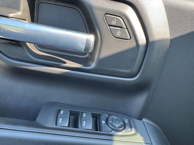 Chevrolet Silverado 1500 Vehicle Image 10