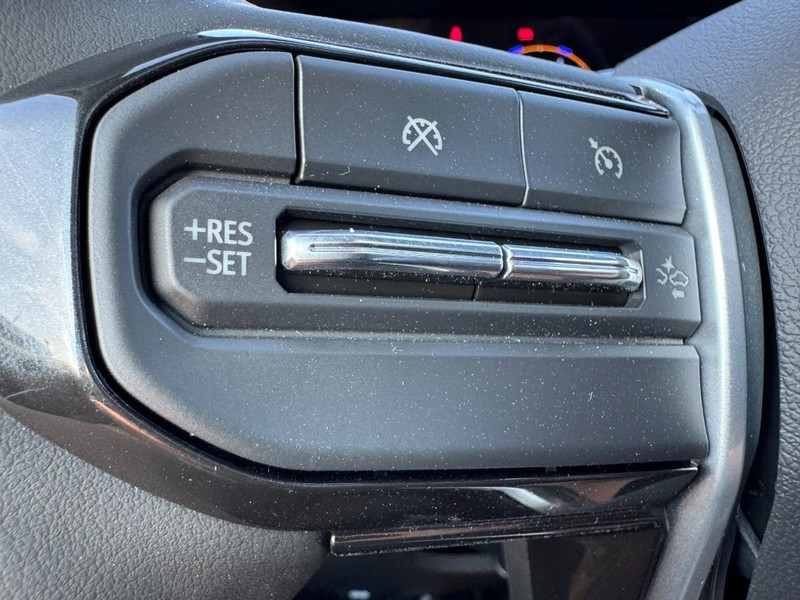 Chevrolet Colorado Vehicle Image 10