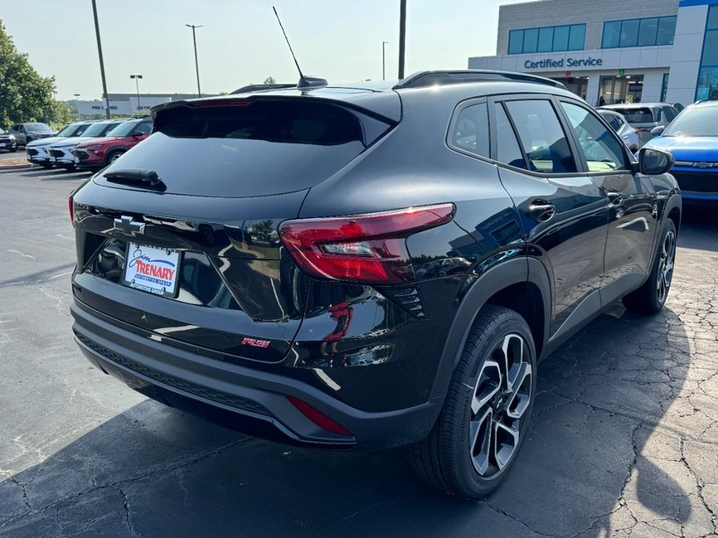 Chevrolet Trax Vehicle Image 03