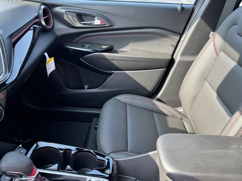 Chevrolet Trax Vehicle Image 08