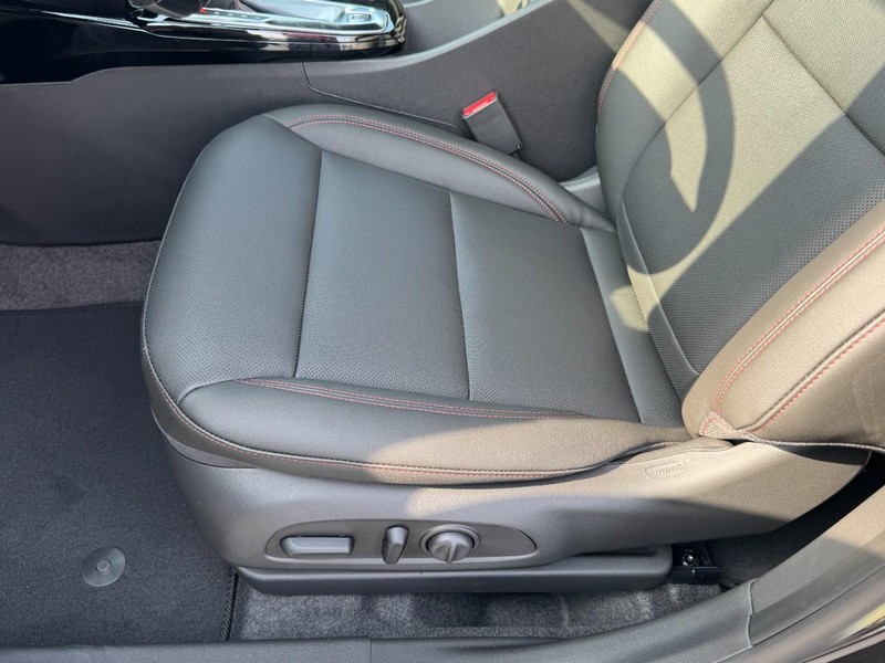 Chevrolet Trax Vehicle Image 09