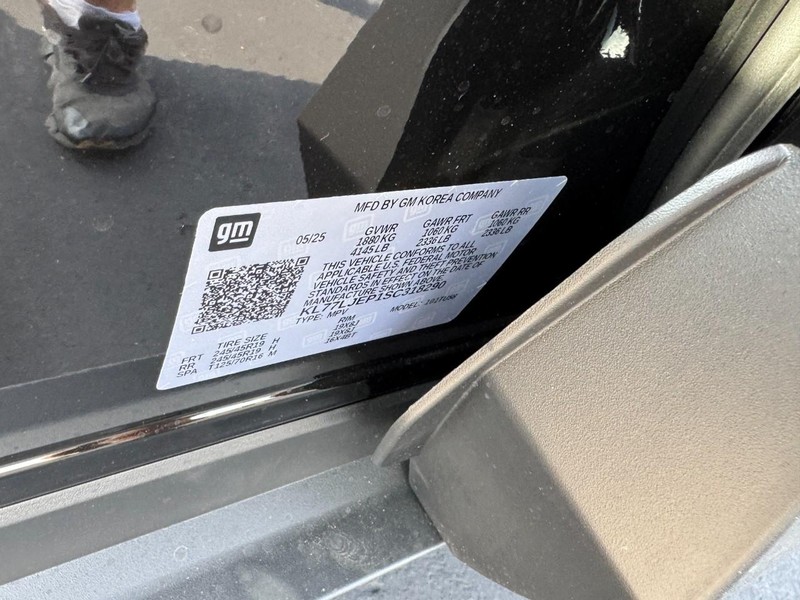Chevrolet Trax Vehicle Image 17