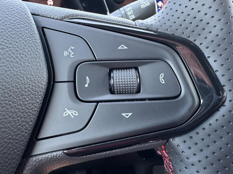 Chevrolet Trax Vehicle Image 12
