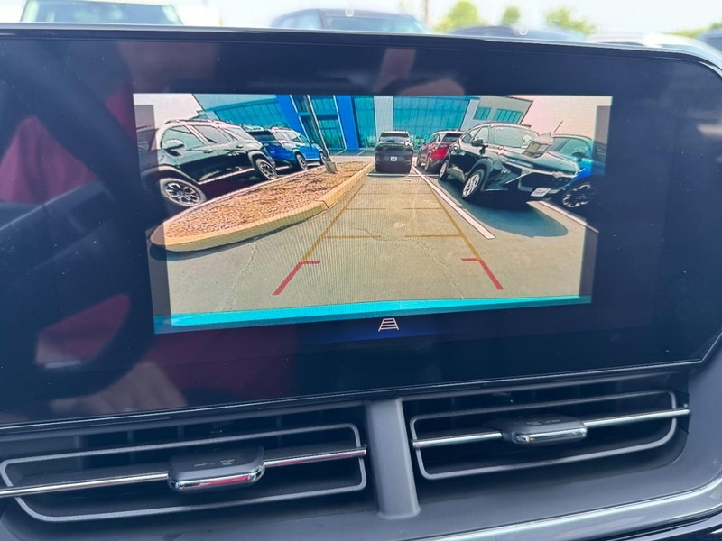 Chevrolet Trax Vehicle Image 15
