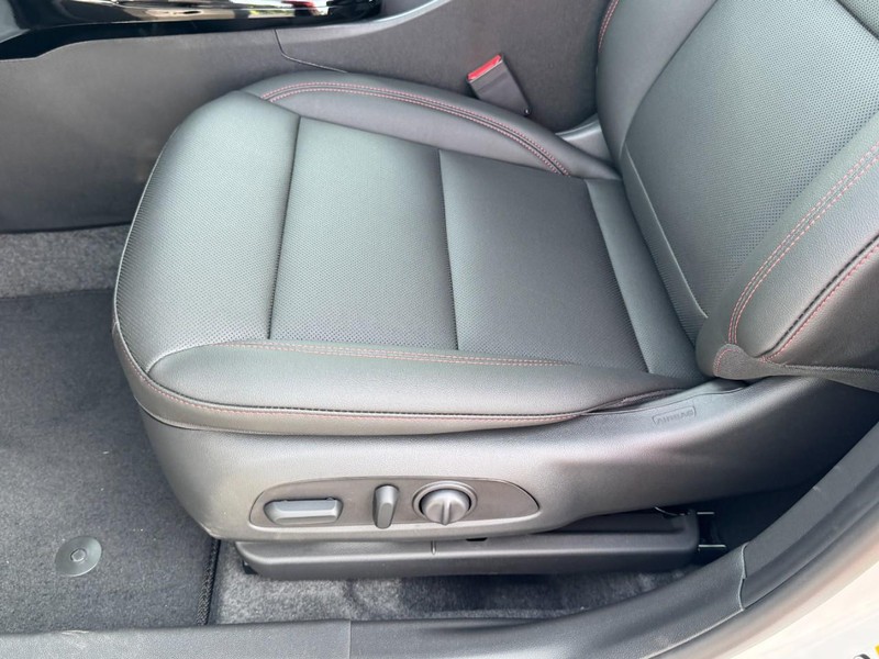 Chevrolet Trax Vehicle Image 08
