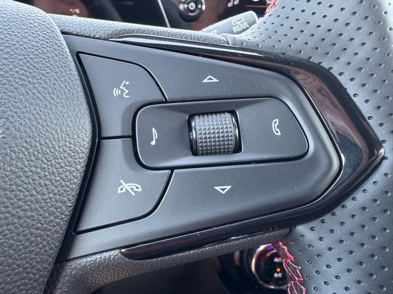 Chevrolet Trax Vehicle Image 11