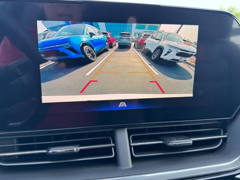 Chevrolet Trax Vehicle Image 14