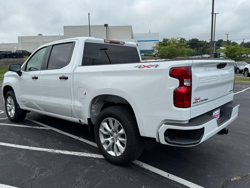 Chevrolet Silverado 1500 Vehicle Image 05