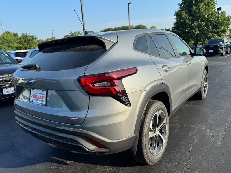 Chevrolet Trax Vehicle Image 03