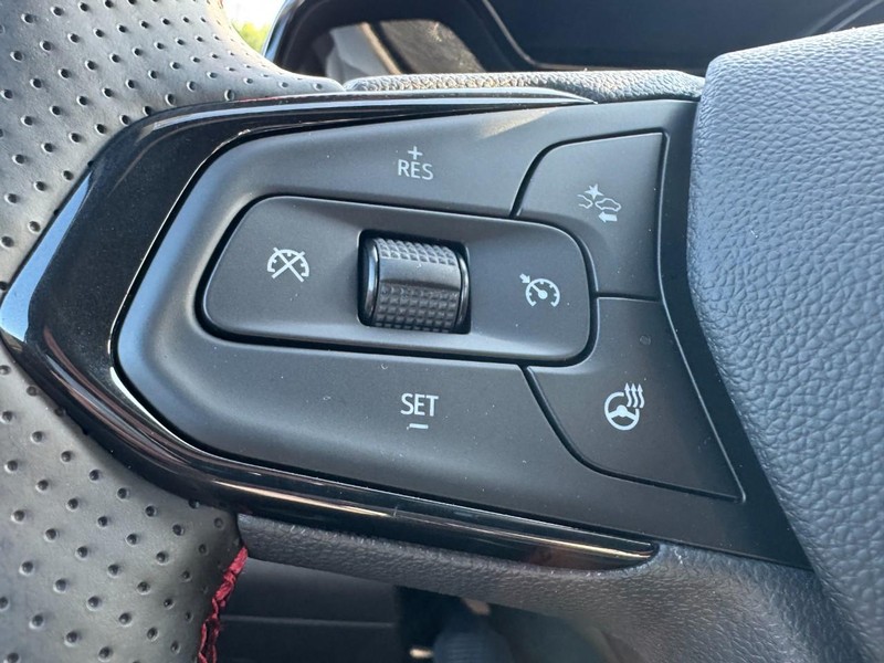 Chevrolet Trax Vehicle Image 11